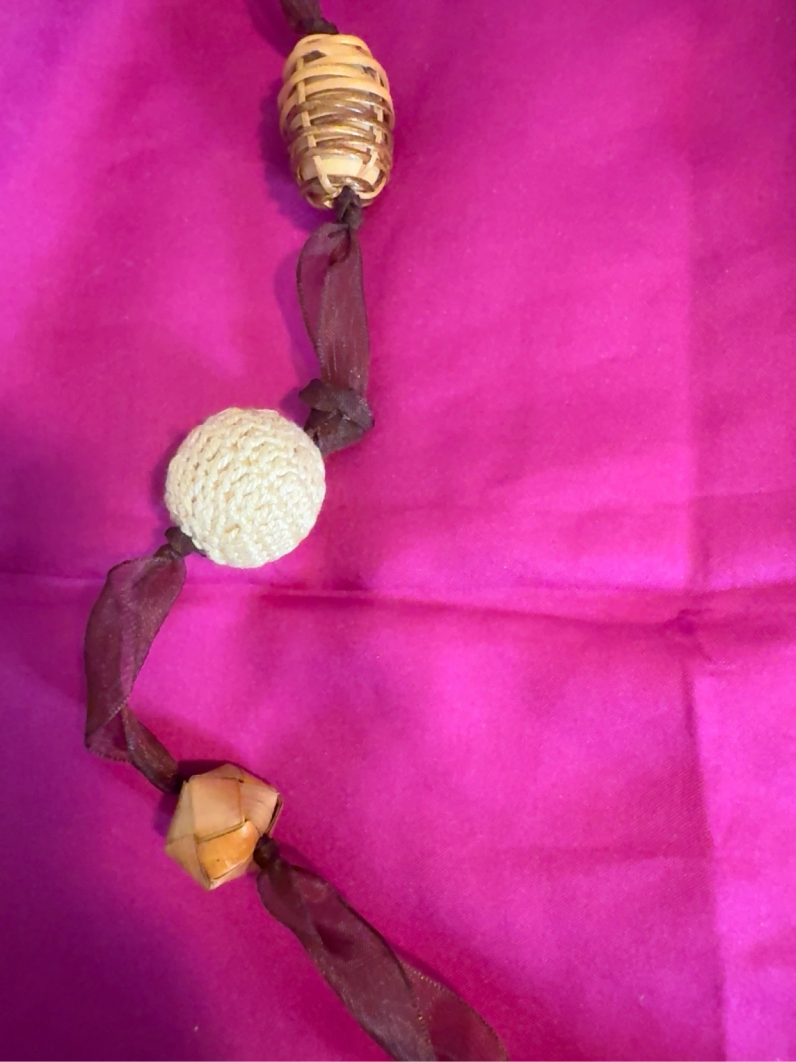 Handgemaakte lange ketting hout en natuurlijke kralen – photo 3